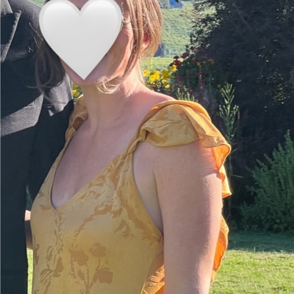 Beautiful Yellow Zara Gown - Size Small - Picture 5 of 5